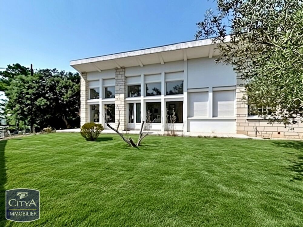Maison 6 pièces 105 m² · à Saint-Georges-de-Didonne · 105 m² · 685 000 €