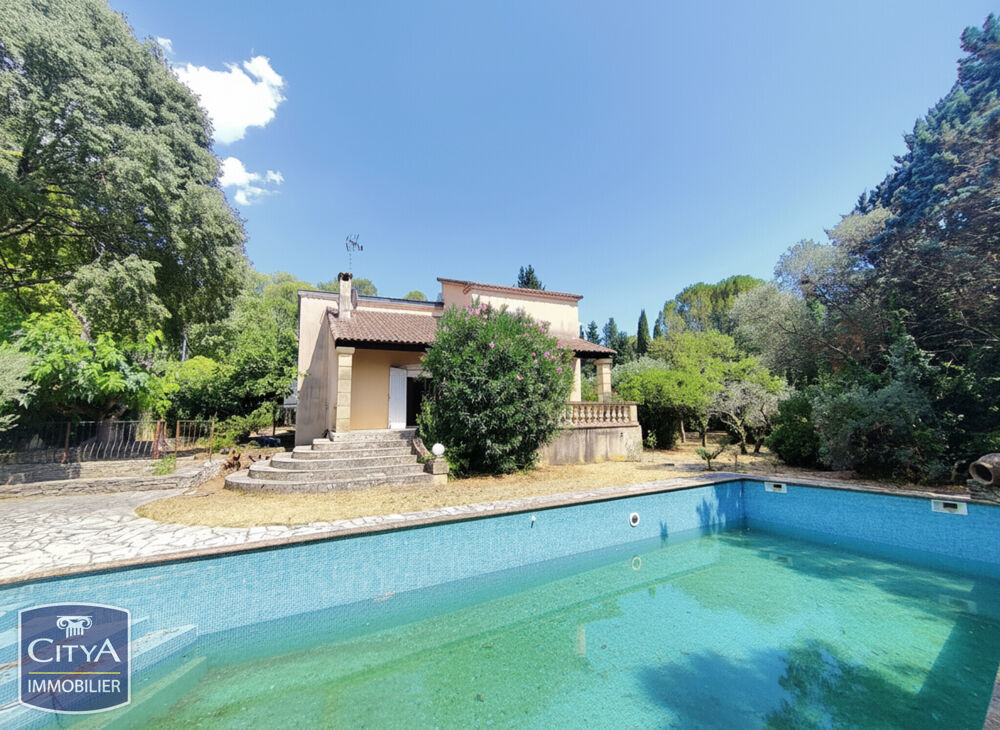 Maison 7 pièces 165 m² · à Nîmes · 165 m² · 450 000 €