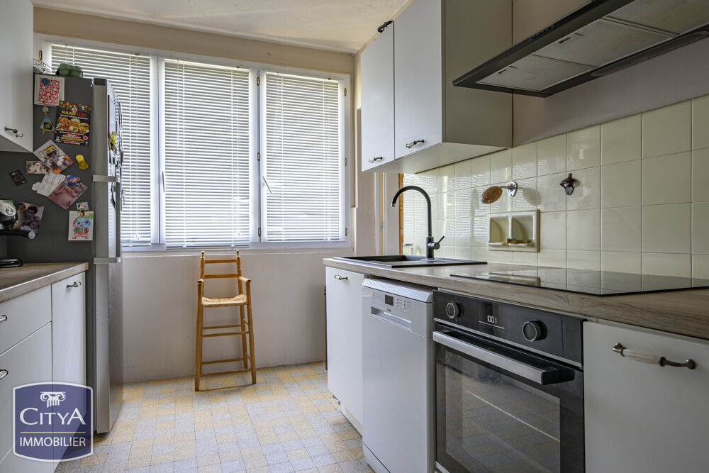 Appartement 3 pièces 79 m² · à Avignon · 79 m² · 110 000 €