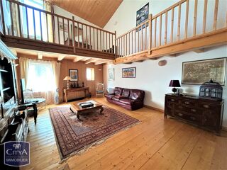 Maison à vendre 8 pièces 265 m²