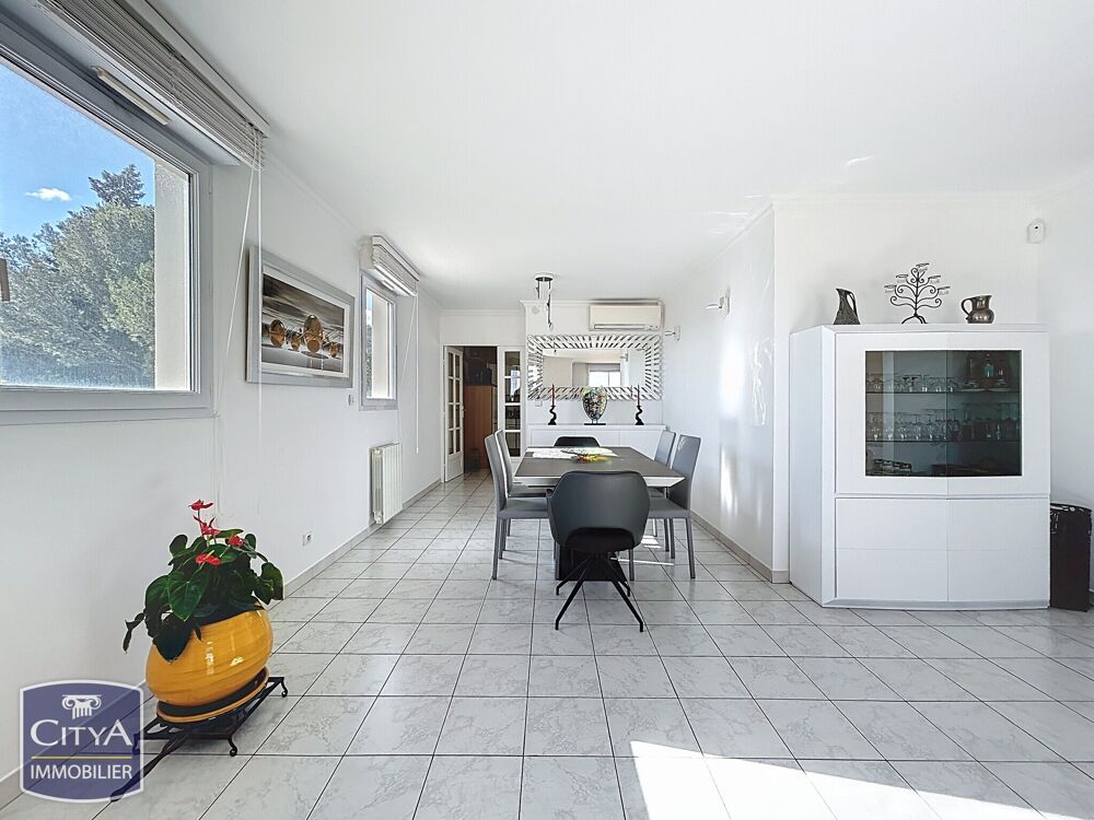 � vendre  Appartement Nimes (30900)