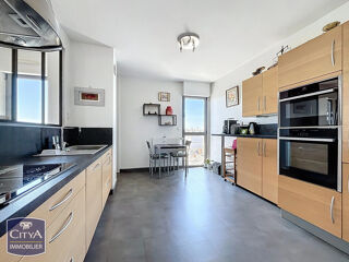  Appartement � vendre 5 pi�ces 151 m�