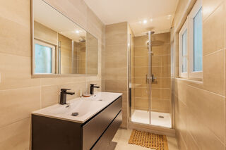  Maison à vendre 10 pièces 395 m²