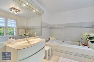  Maison à vendre 8 pièces 385 m²