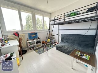  Appartement à vendre 4 pièces 77 m²