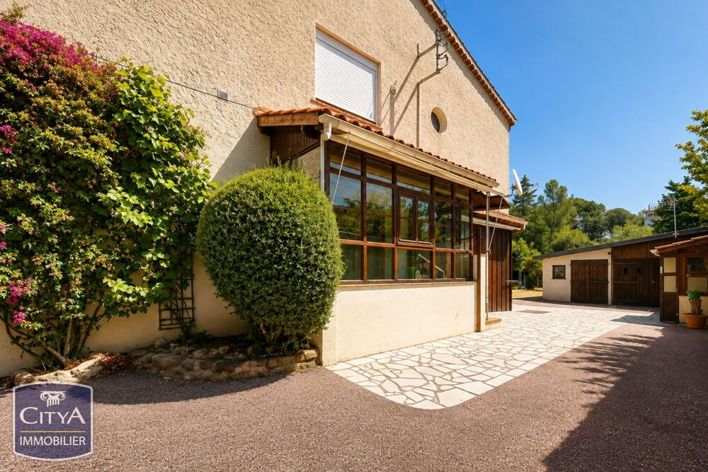 Appartement 4 pièces 74 m² · à Saint-Raphaël · 74 m² · 330 000 €