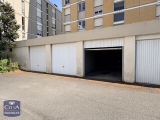  Parking / Garage à vendre 20 m²