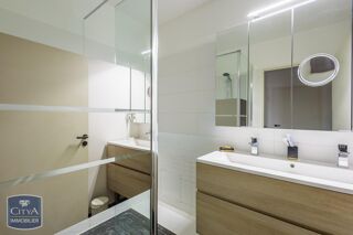  Appartement � vendre 4 pi�ces 102 m�