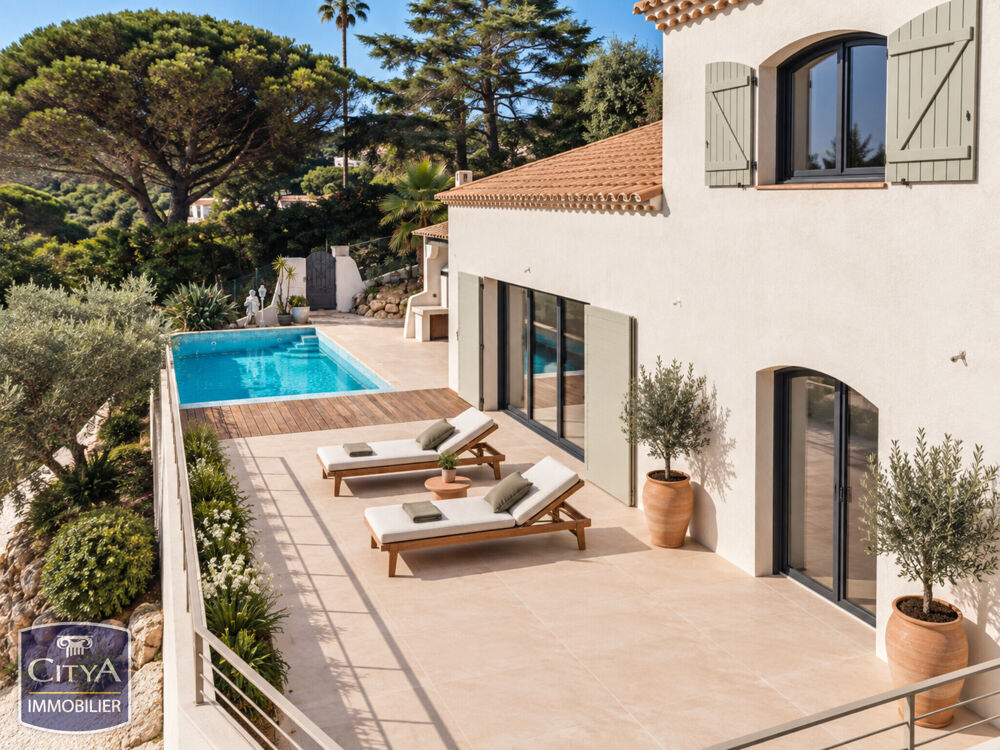 Maison 5 pièces 186 m² · à Sainte-Maxime · 186 m² · 1 999 000 €