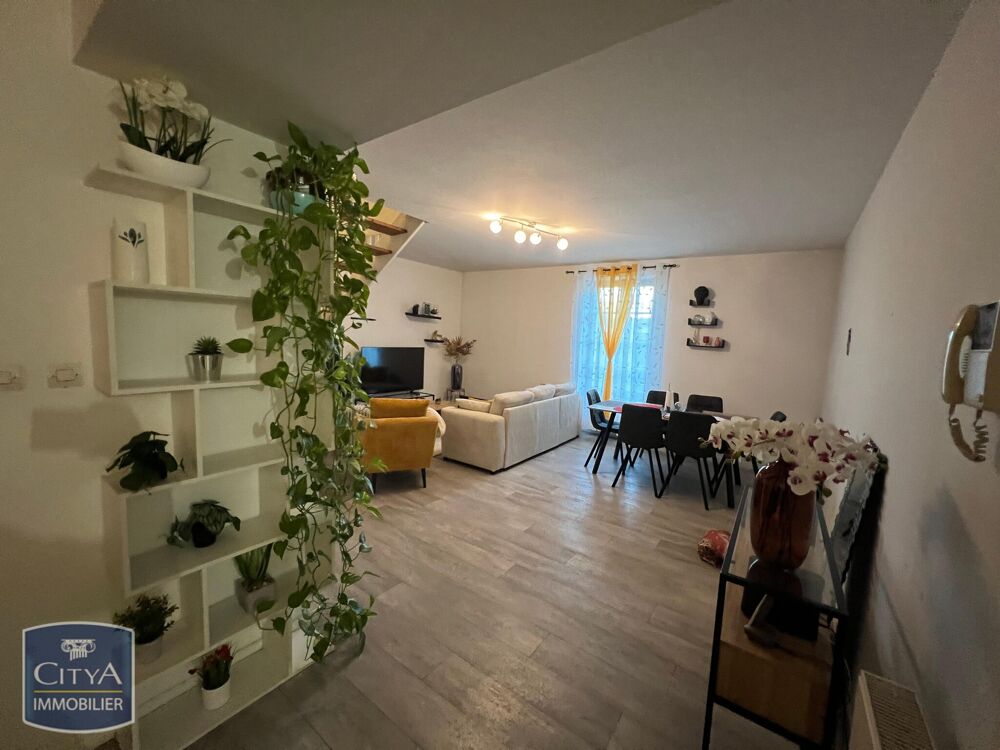 Appartement 4 pièces 81 m² · à Sarlat-la-Canéda · 81 m² · 132 000 €