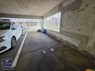  Parking / Garage à vendre 