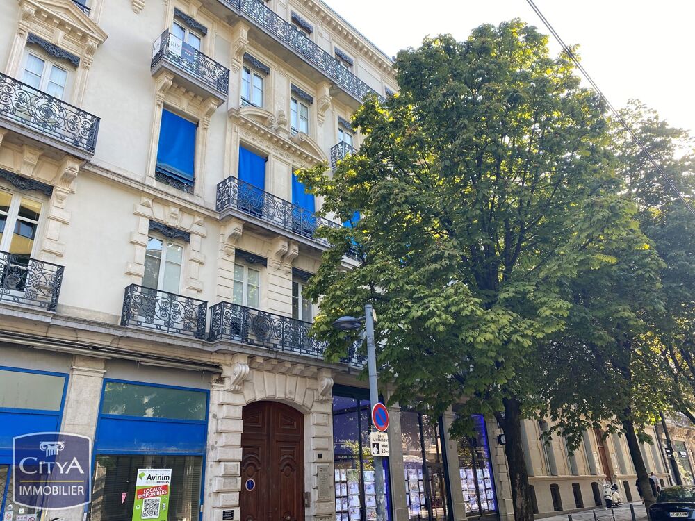 Appartement 5 pièces 117 m² · à Grenoble · 117 m² · 330 000 €