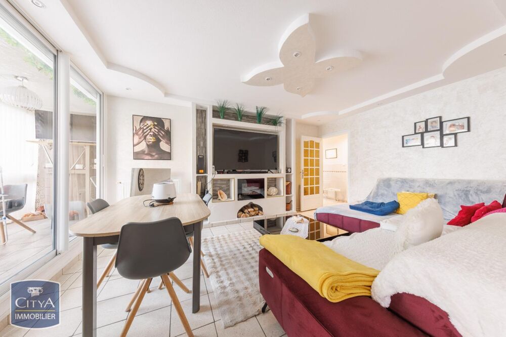 Appartement 5 pièces 100 m² · à Clermont-Ferrand · 100 m² · 138 000 €