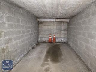  Parking / Garage à vendre 