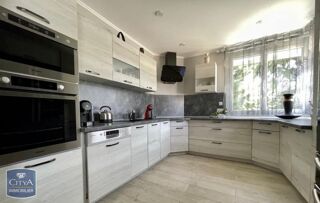  Maison  vendre 210 m