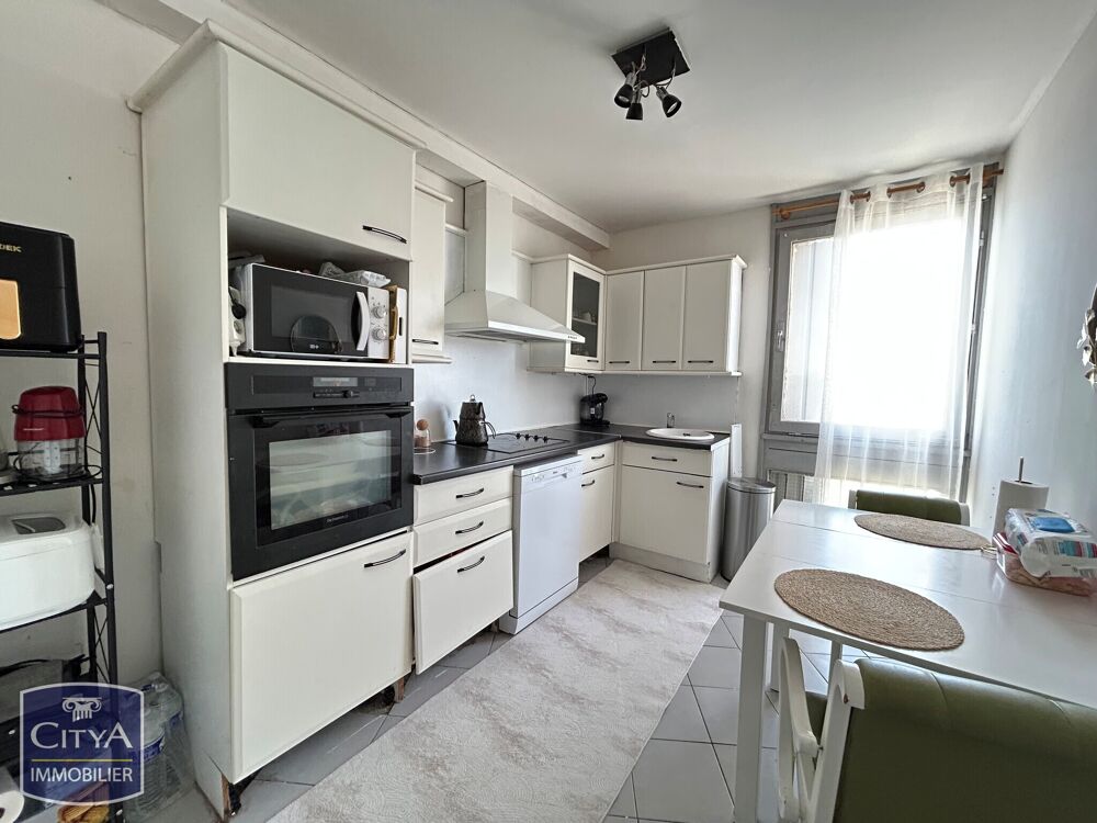 Appartement 3 pièces 64 m² · à Bourges · 64 m² · 35 000 €