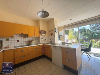  Maison � vendre 8 pi�ces 230 m�