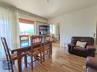  Appartement à vendre 4 pièces 77 m²