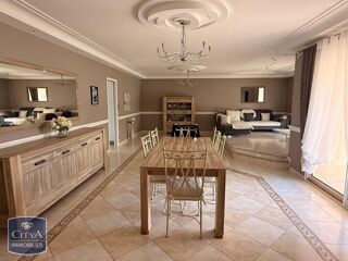  Maison à vendre 8 pièces 254 m²