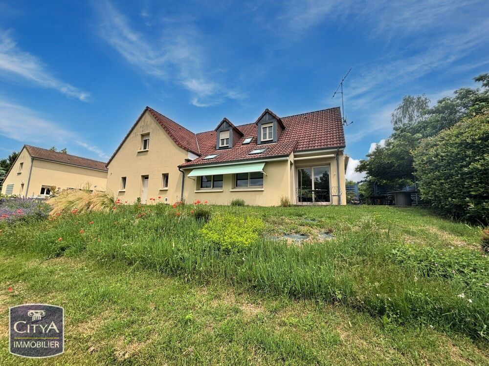 Maison 7 pièces 179 m² · à Avezé · 179 m² · 330 000 €