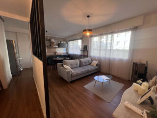  Appartement à louer 2 pièces 50 m²