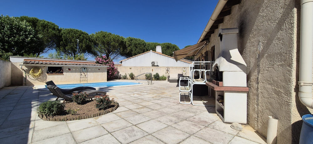 Coup de coeur ! Maison de plain-pied 3 chambres avec piscine et pool house