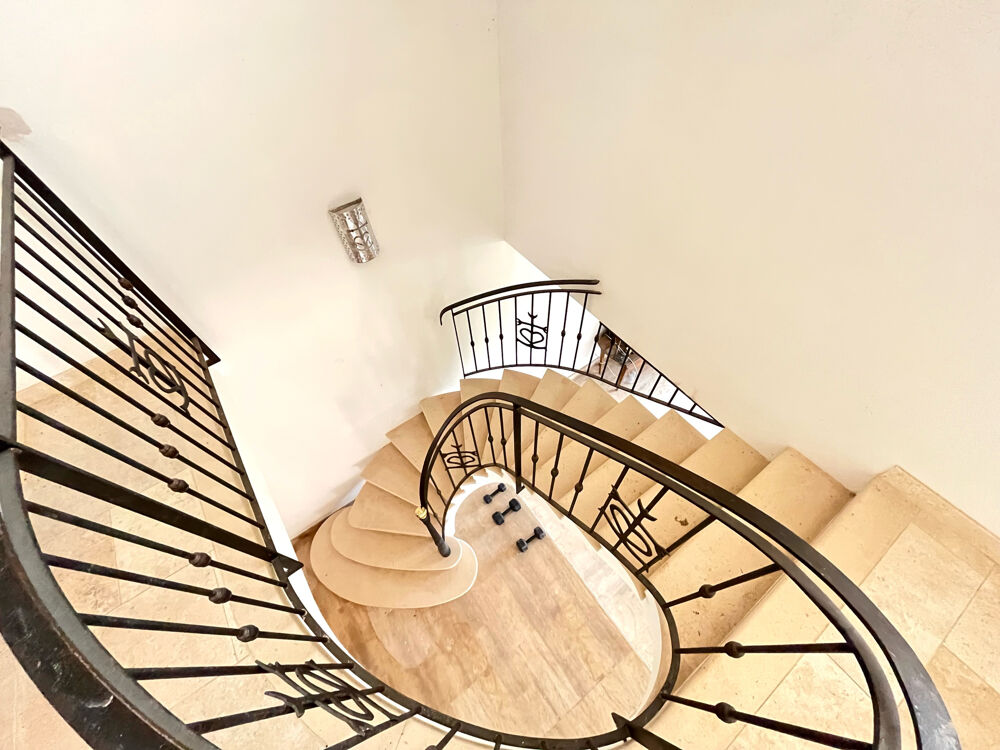 � vendre  Propri�t�/ch�teau Beaucaire (30300)