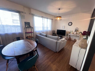  Appartement à louer 2 pièces 50 m²