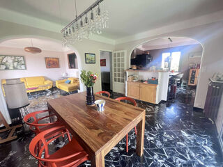  Maison � vendre 6 pi�ces 210 m�