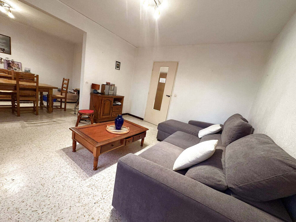 Vente Appartement Résidence Les Cigales Arles T3 RDC balcon et Parking Arles