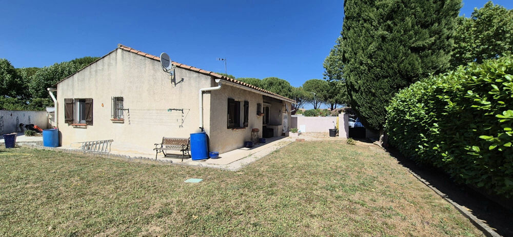 Coup de coeur ! Maison de plain-pied 3 chambres avec piscine et pool house