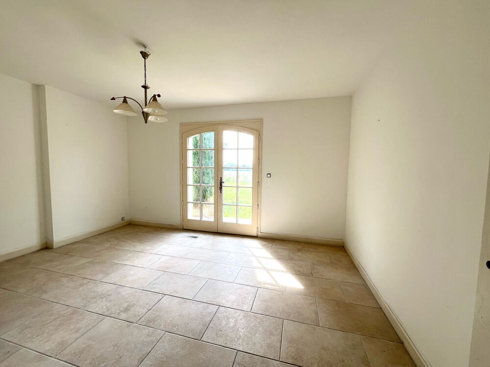 � vendre  Propri�t�/ch�teau Beaucaire (30300)