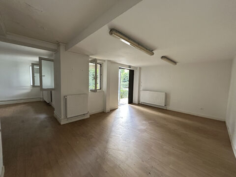 local professionnel de 102m2 816 69120 Vaulx en velin