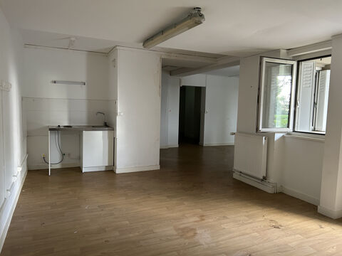   local professionnel de 102m2 