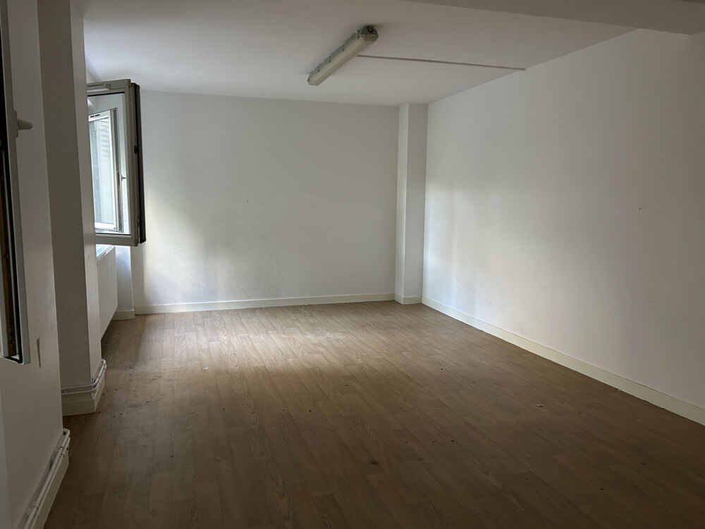   local professionnel de 102m2 Vaulx en velin