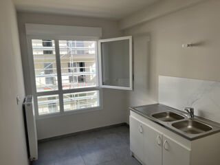  Appartement  vendre 4 pices 85 m