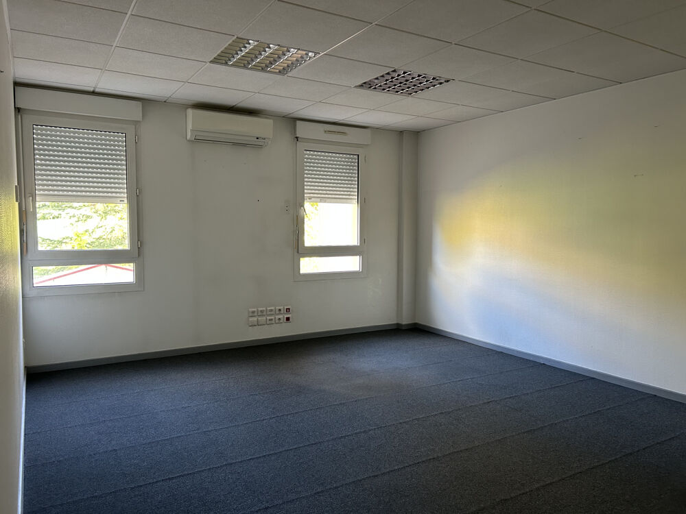   BUREAUX 142m2 centre ville Amberieu en bugey