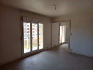  Appartement à louer 3 pièces 68 m²
