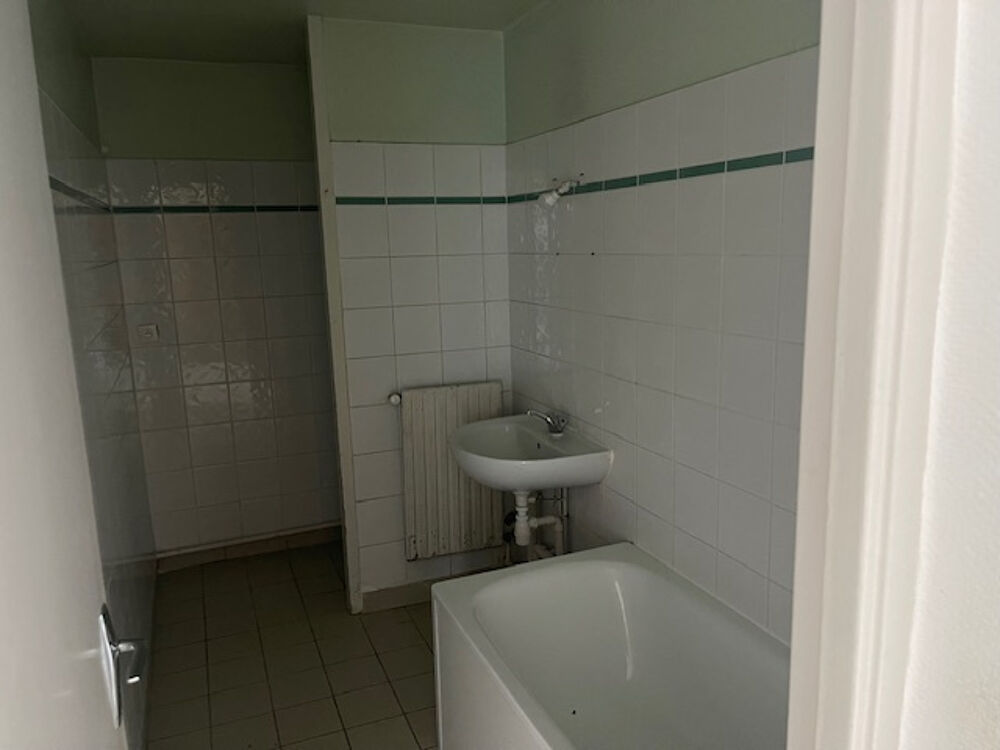 Location Appartement APPARTEMENT - T3 - 58 M2 Oyonnax
