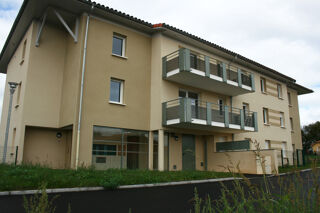  Appartement à louer 3 pièces 68 m²