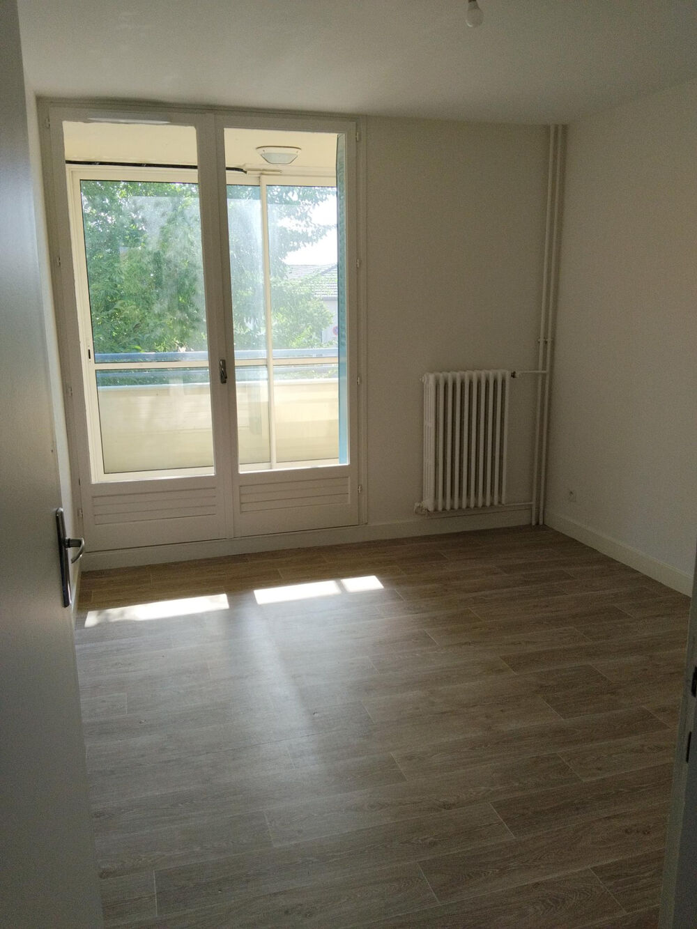 Location Appartement Appartement - T4 - 85m2 - ST-ETIENNE-DU-BOIS St etienne du bois