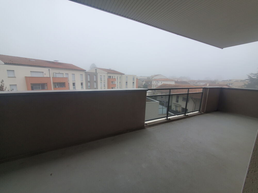 Location Appartement RILLIEUX VILLAGE - APPARTEMENT T4 LUMINEUX AU CALME Rillieux la pape