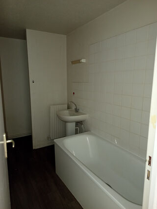  Appartement à louer 5 pièces 88 m²