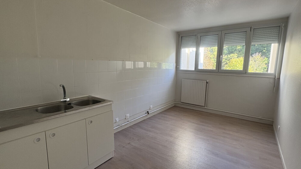 Location Appartement APPARTEMENT - T5 - 87 M2 Oyonnax