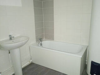  Appartement � louer 5 pi�ces 83 m� Virieu le grand