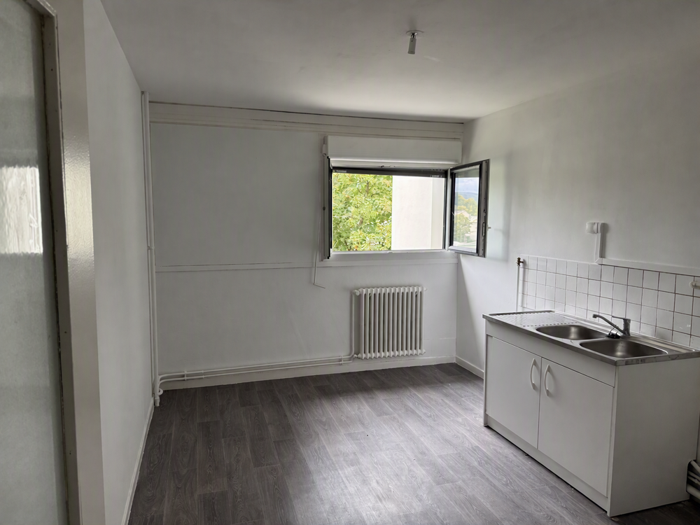 APPARTEMENT - T3 - 61m2
