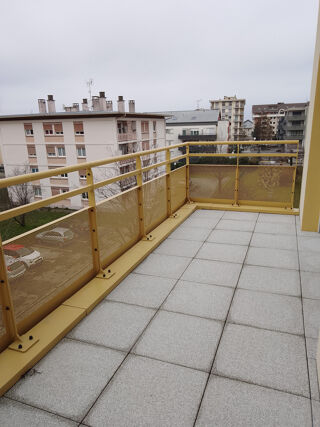  Appartement � louer 3 pi�ces 65 m�