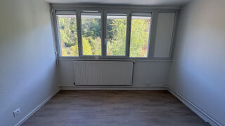 Location Appartement APPARTEMENT - T5 - 87 M2 Oyonnax