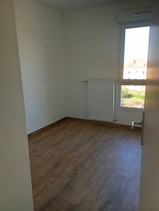  Appartement à louer 3 pièces 61 m²