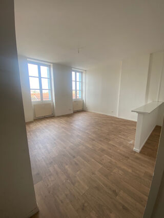 Location Appartement Pavillon - 4 pièces - 90m2 Thoissey